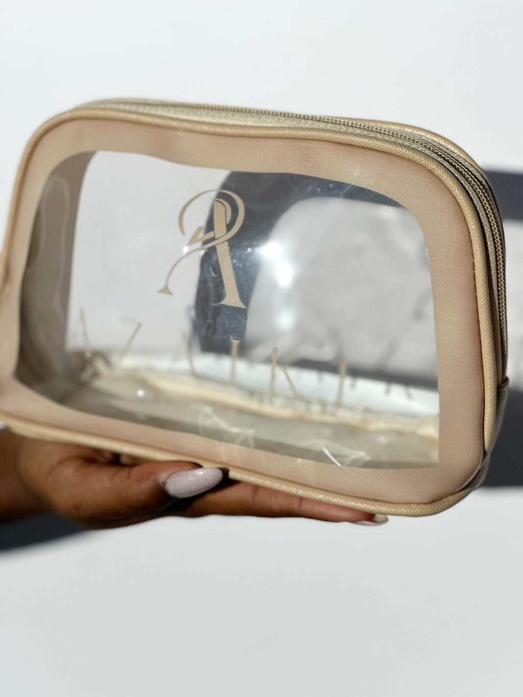 CLEAR POUCH